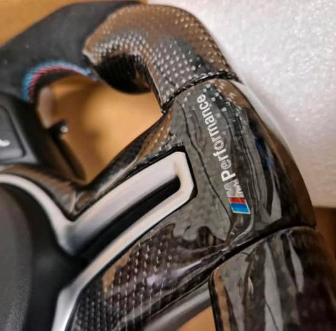 volant bmw en carbone neuf convient aux séries 1, 2, 3, 4 de la série f volant bmw en carbone neuf convient aux séries 1, 2, 3, 4 de la série f