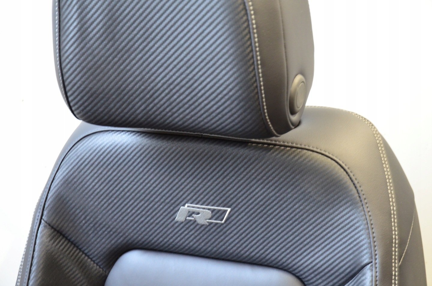 intérieur vw passat b8 lift r line 2018 cuir noir carbone neuf intérieur vw passat b8 lift r line 2018 cuir noir carbone neuf