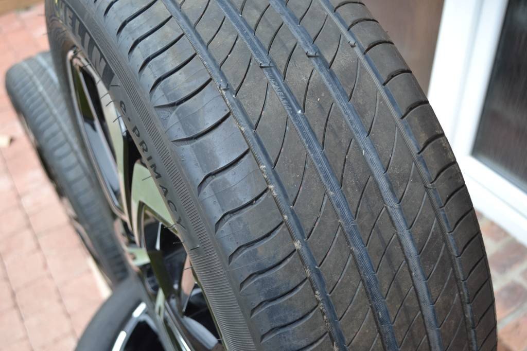 jeu de jantes aluminium citroën 5×108 r19 jeu de jantes aluminium citroën 5×108 r19